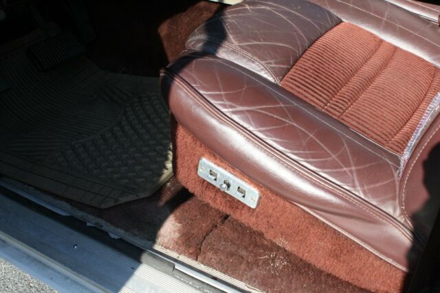 1988 Jeep Wagoneer - photo 12
