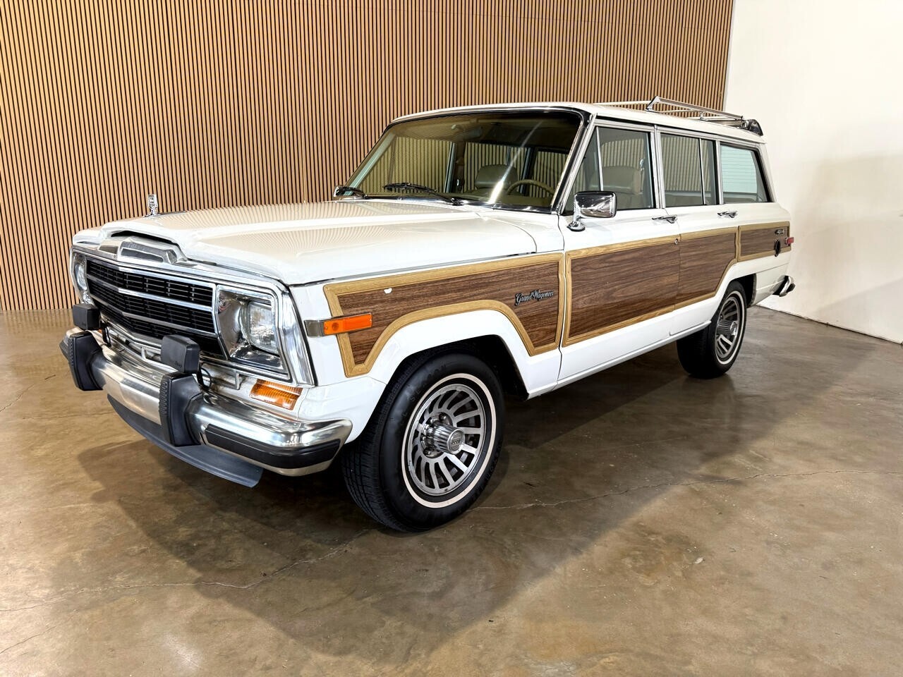 1988 Jeep Wagoneer SUV - photo 2