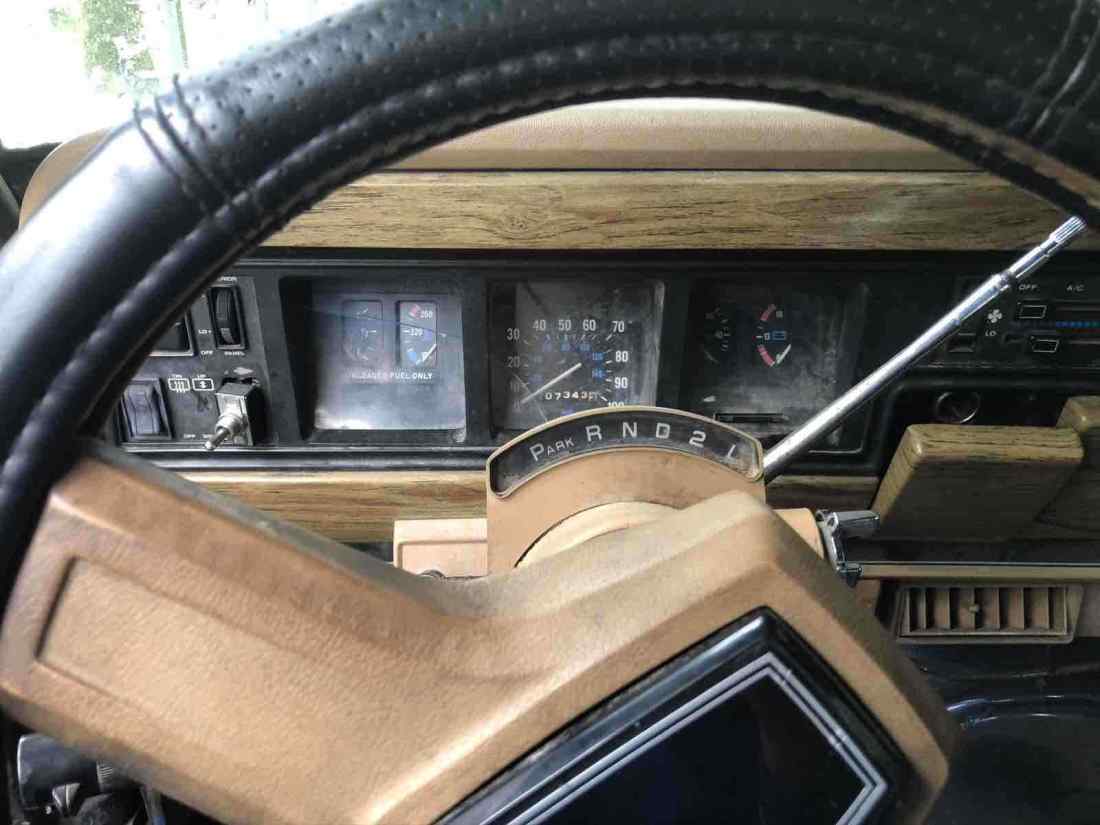 1988 Jeep Grand Wagoneer - photo 9