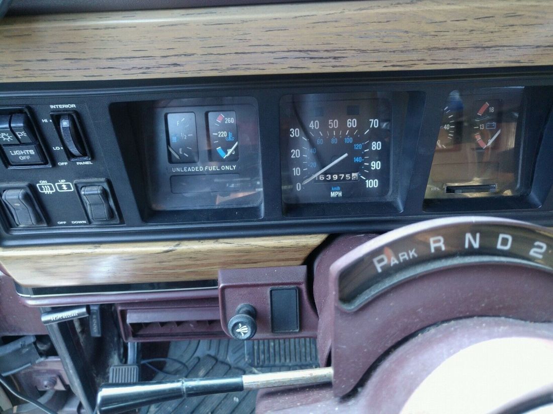 1988 Jeep Grand Wagoneer - photo 9