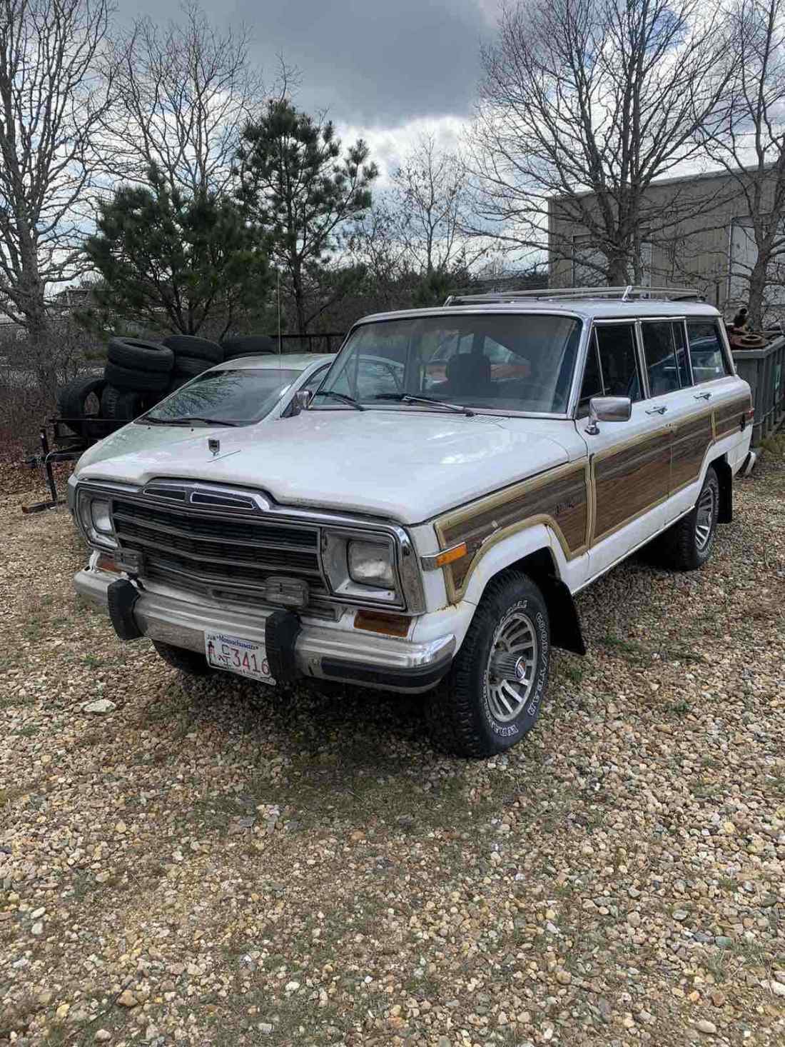 1988 Jeep Grand Wagoneer base