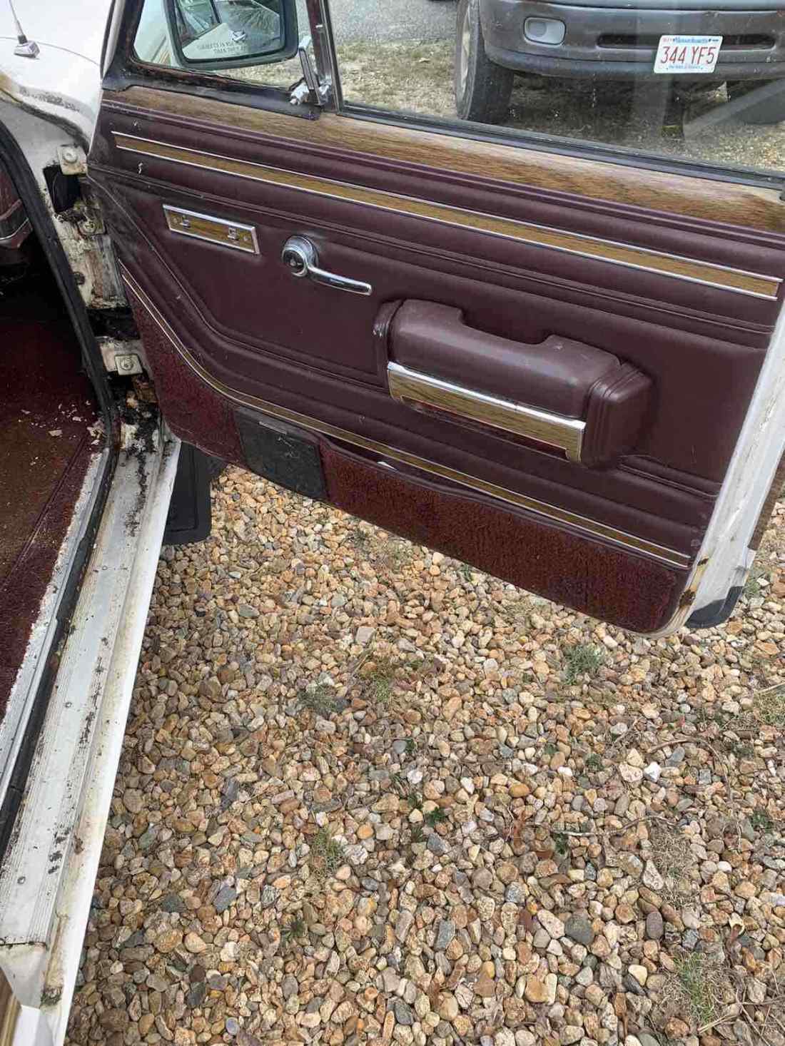 1988 Jeep Grand Wagoneer base - photo 12