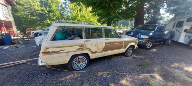 1988 Jeep Wagoneer - photo 2