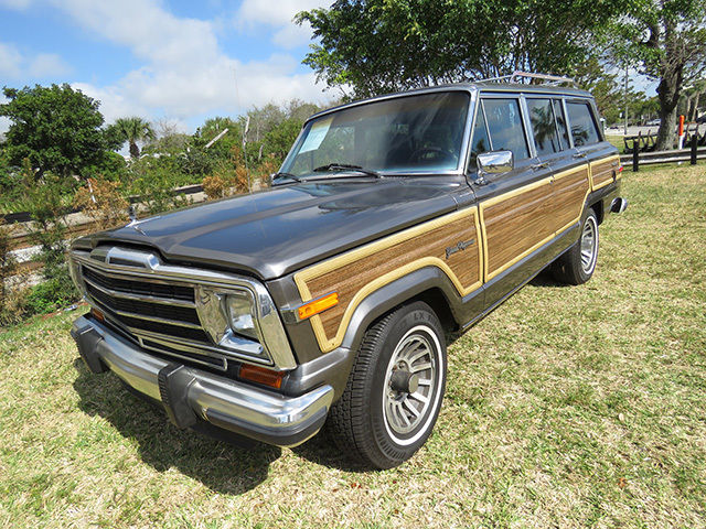 1988 Jeep Grand Wagoneer - Very Nice Driver, Clean Carfax 1988 Jeep Wagoneer 4dr Wagon