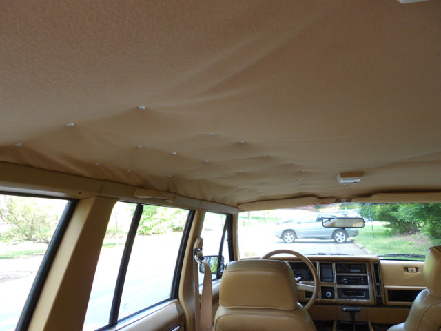 1988 Jeep Wagoneer Limited - photo 9