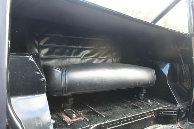 1988 Jeep Wrangler Olympic Year - photo 9