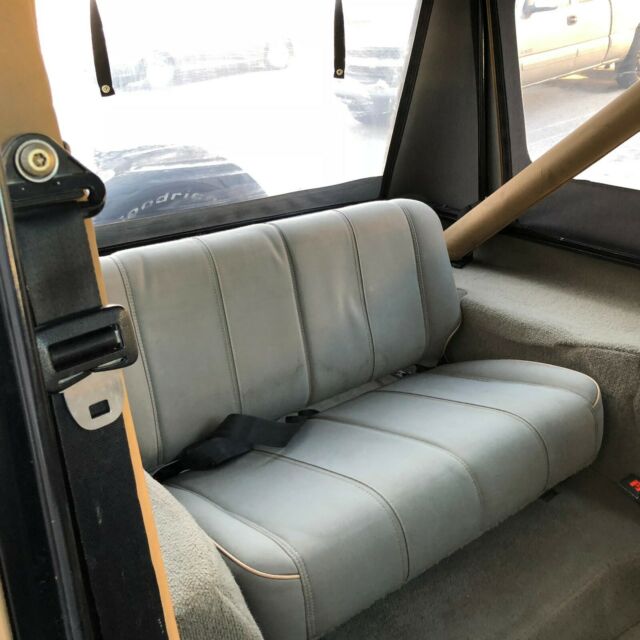 1988 Jeep Wrangler sahara - photo 12