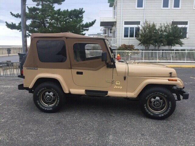 1988 Jeep Wrangler Sahara - photo 2