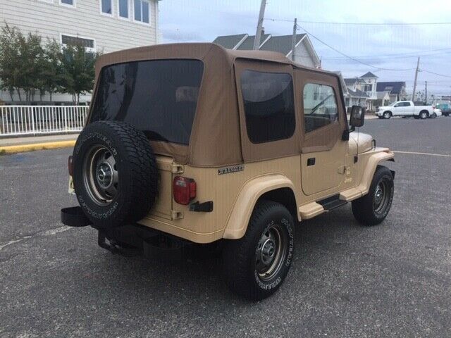 1988 Jeep Wrangler Sahara - photo 3