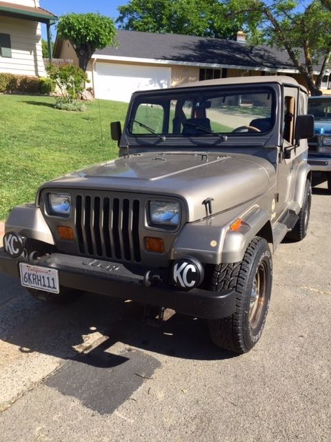1988 Jeep Wrangler - photo 2