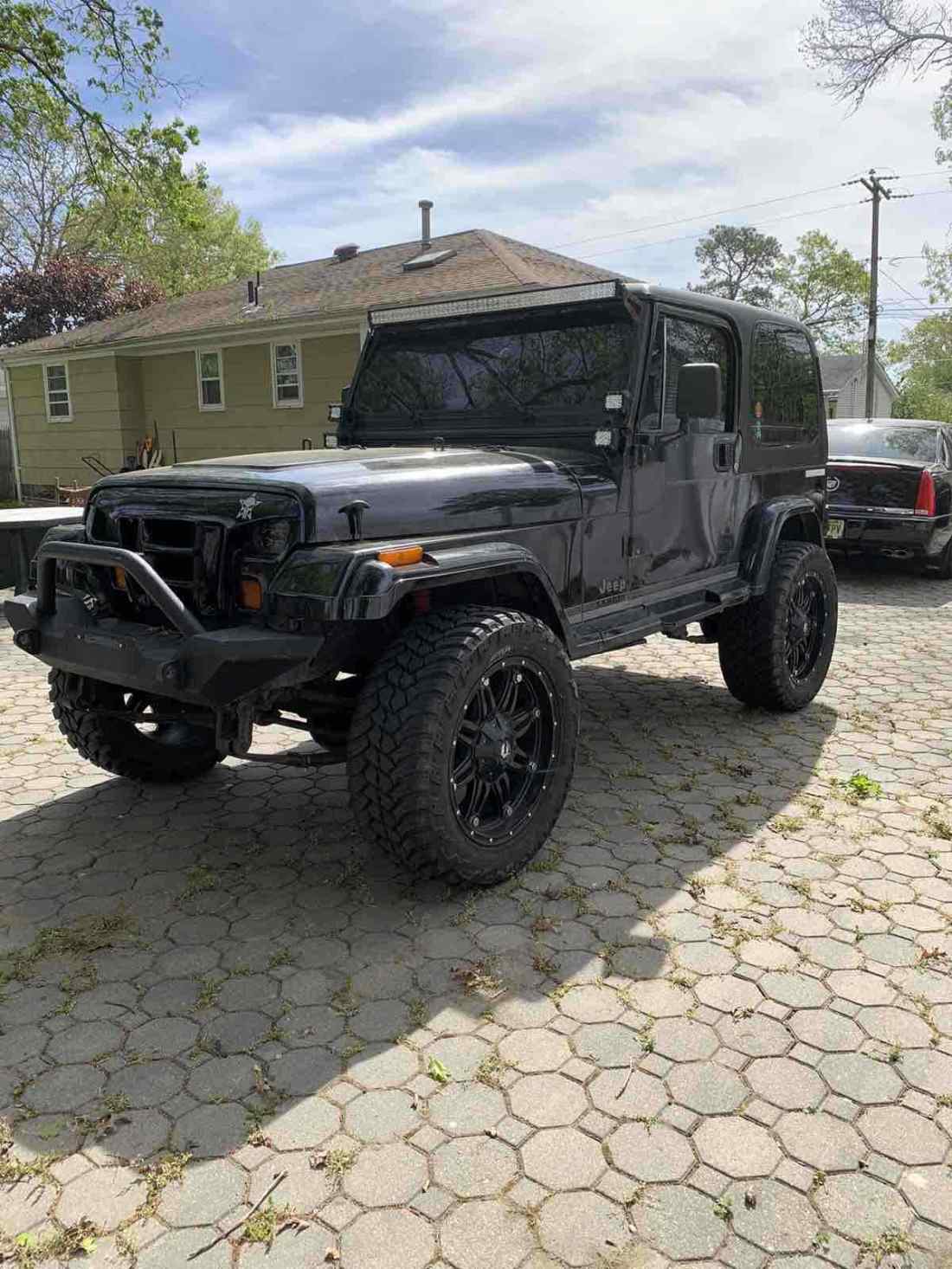 1988 Jeep Wrangler SUV Black 4WD Automatic LAREDO 1988 Jeep Wrangler LAREDO