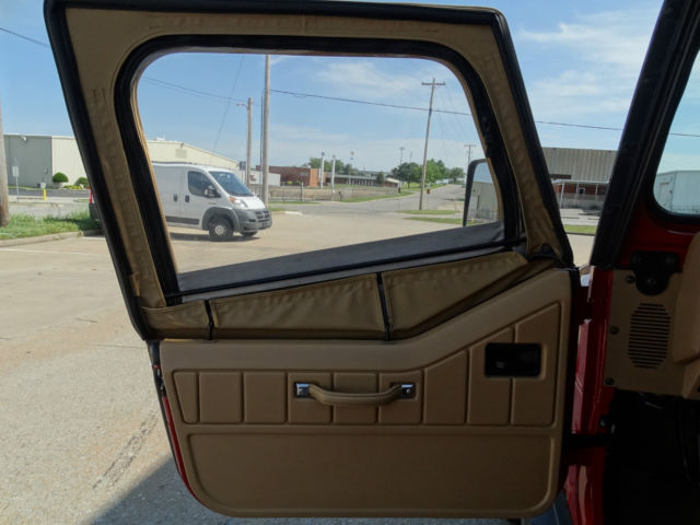 1988 Jeep Wrangler U.S. Olympic Edition - photo 10
