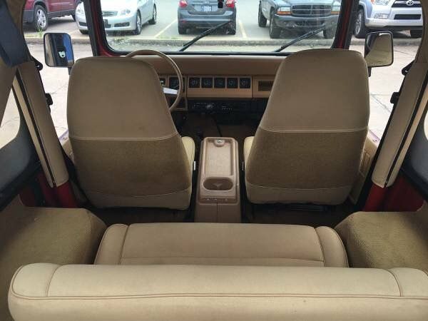 1988 Jeep Wrangler US Olympic Edition - photo 12