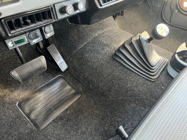 1988 Jeep Wrangler - photo 12