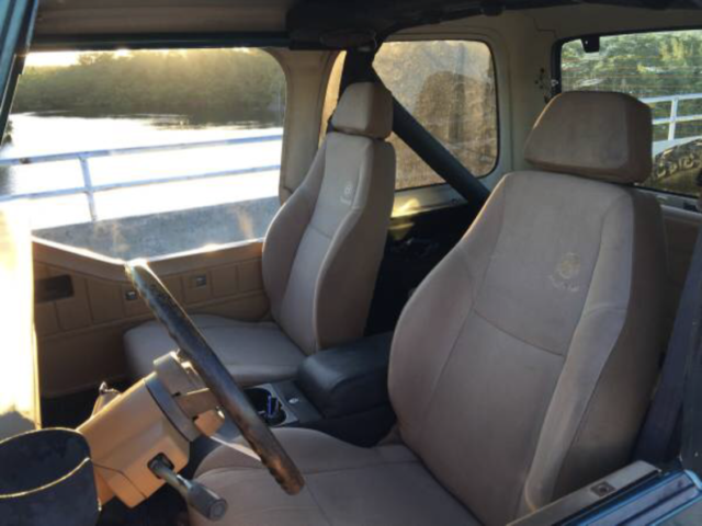 1988 Jeep Wrangler - photo 2
