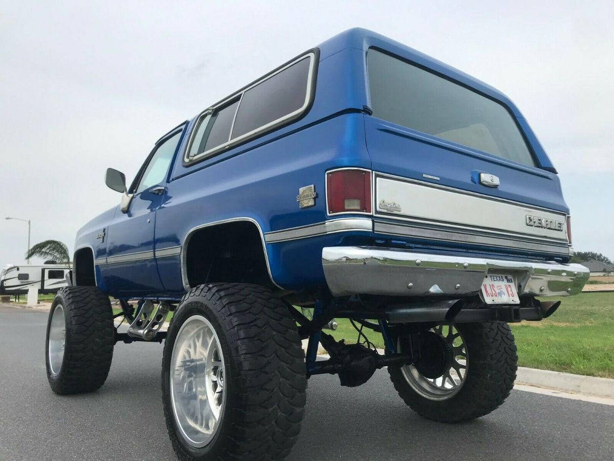 1988 Chevrolet Blazer K5 4x4 Beautiful Texas Truck 100% Rust Free - photo 4