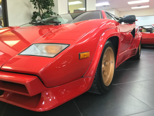 1988 Lamborghini Countach 5000 Quattrovalvole 29,556 Kilometers, 18,469 Miles 1988 Lamborghini Countach 5000 Quattrovalvole