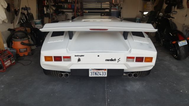 1900 Lamborghini Countach - photo 3