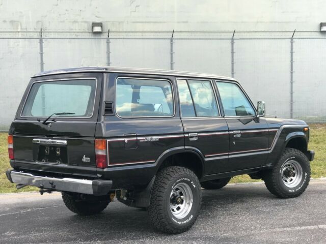 1988 Toyota Land Cruiser FJ62 - photo 2