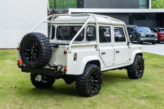 1988 Land Rover Defender White Conversion to double cab - photo 6