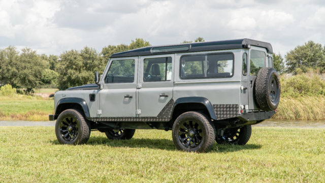 1988 Land Rover Defender County Station Wagon - photo 4