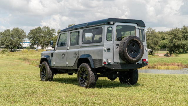 1988 Land Rover Defender County Station Wagon - photo 5