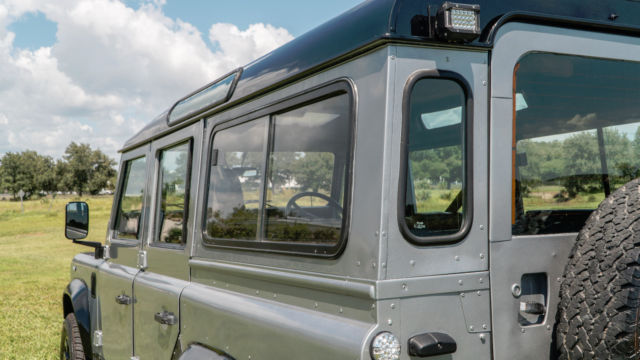 1988 Land Rover Defender County Station Wagon - photo 8