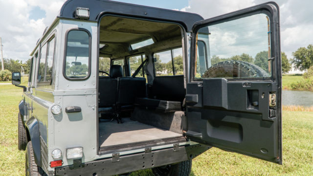 1988 Land Rover Defender County Station Wagon - photo 9