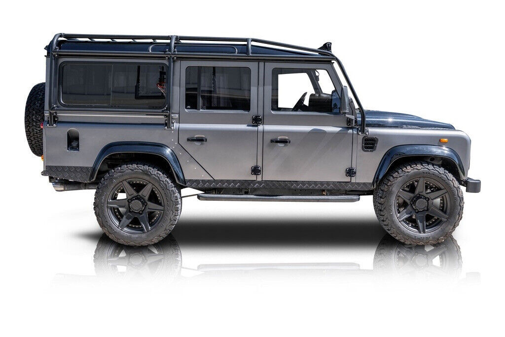 1988 Land Rover Defender LS3 - photo 2
