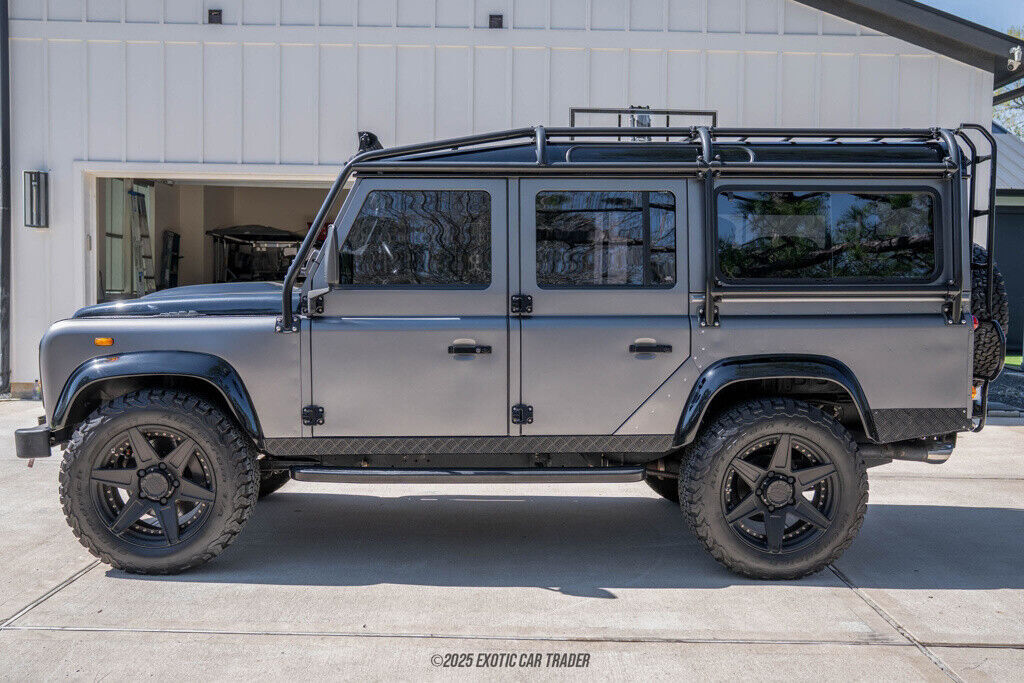 1988 Land Rover Defender LS3 - photo 3
