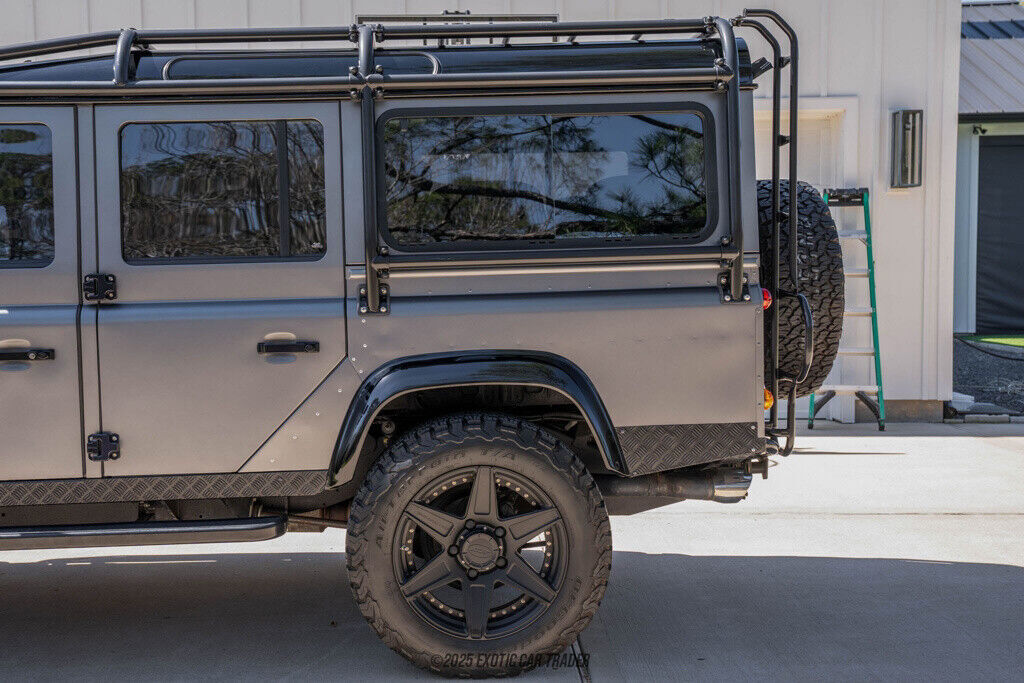 1988 Land Rover Defender LS3 - photo 5