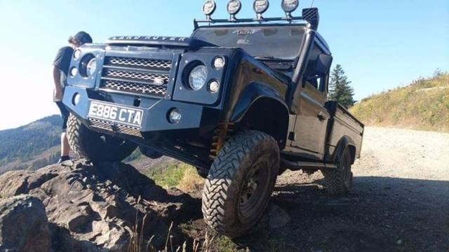 1988 Land Rover Defender 110 Pickup Manual 4WD I4 2.5L Turbocharger Diesel 1988 Land Rover Defender