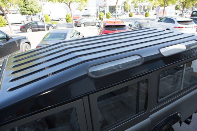 1988 Land Rover Defender Santana super 109 5-DOOR - photo 10