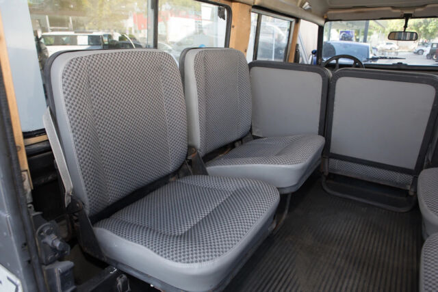 1988 Land Rover Defender Santana super 109 5-DOOR - photo 9
