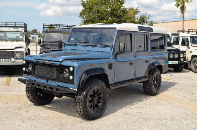 1988 LAND ROVER DEFENDER 110 TURBO DIESEL 200TDI 1988 Land Rover Defender County Station Wagon