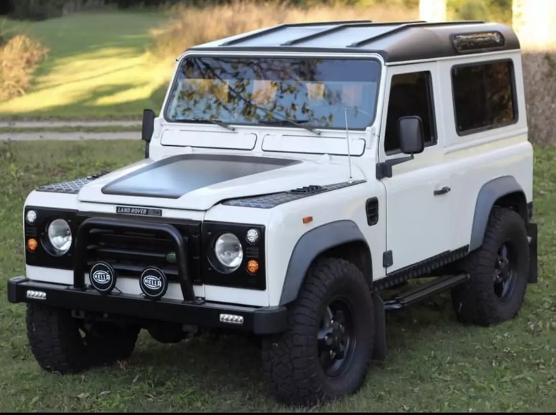 1988 Land Rover Defender SUV White black 1988 Land Rover Defender black