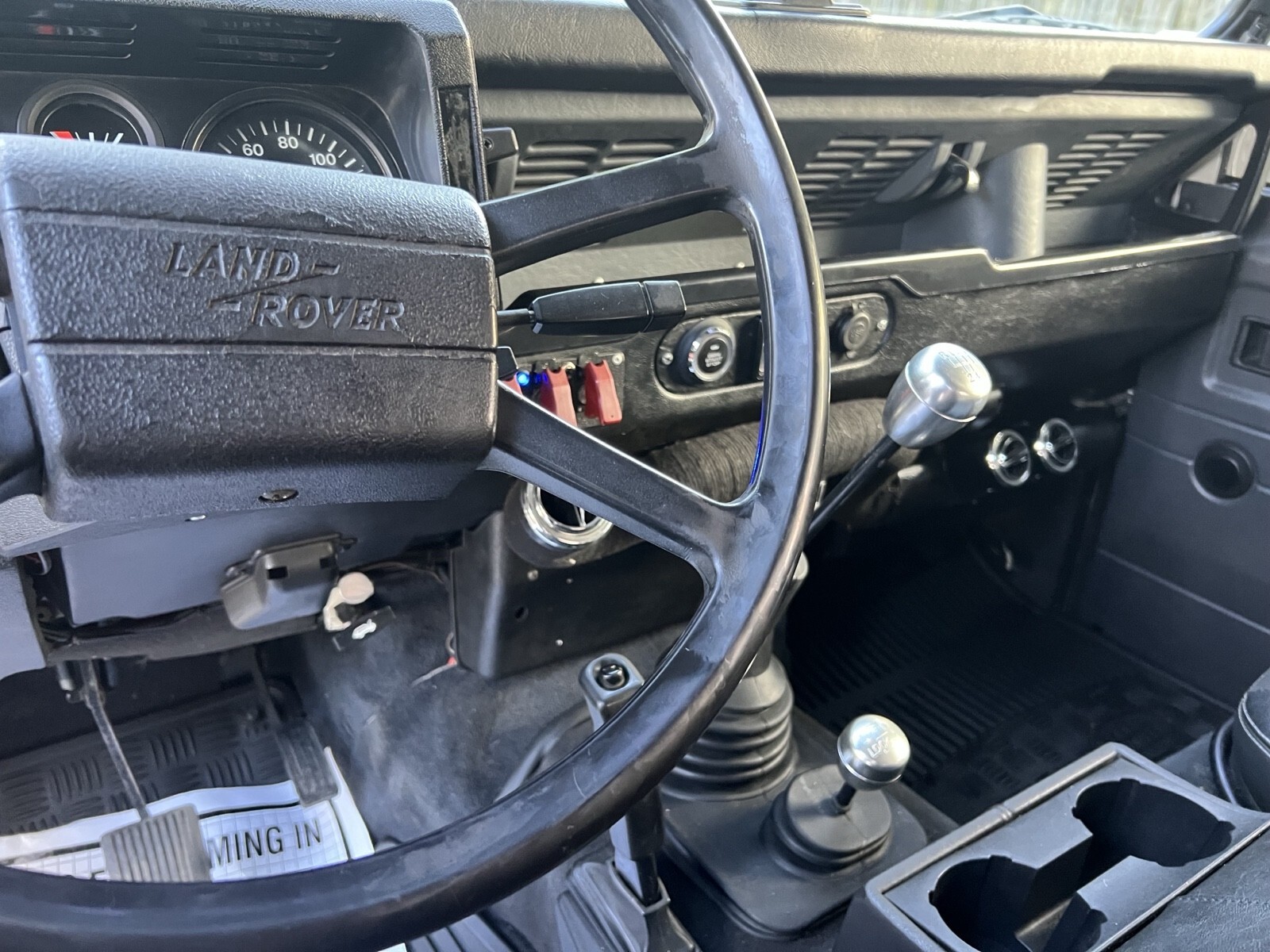 1988 Land Rover Defender black - photo 11