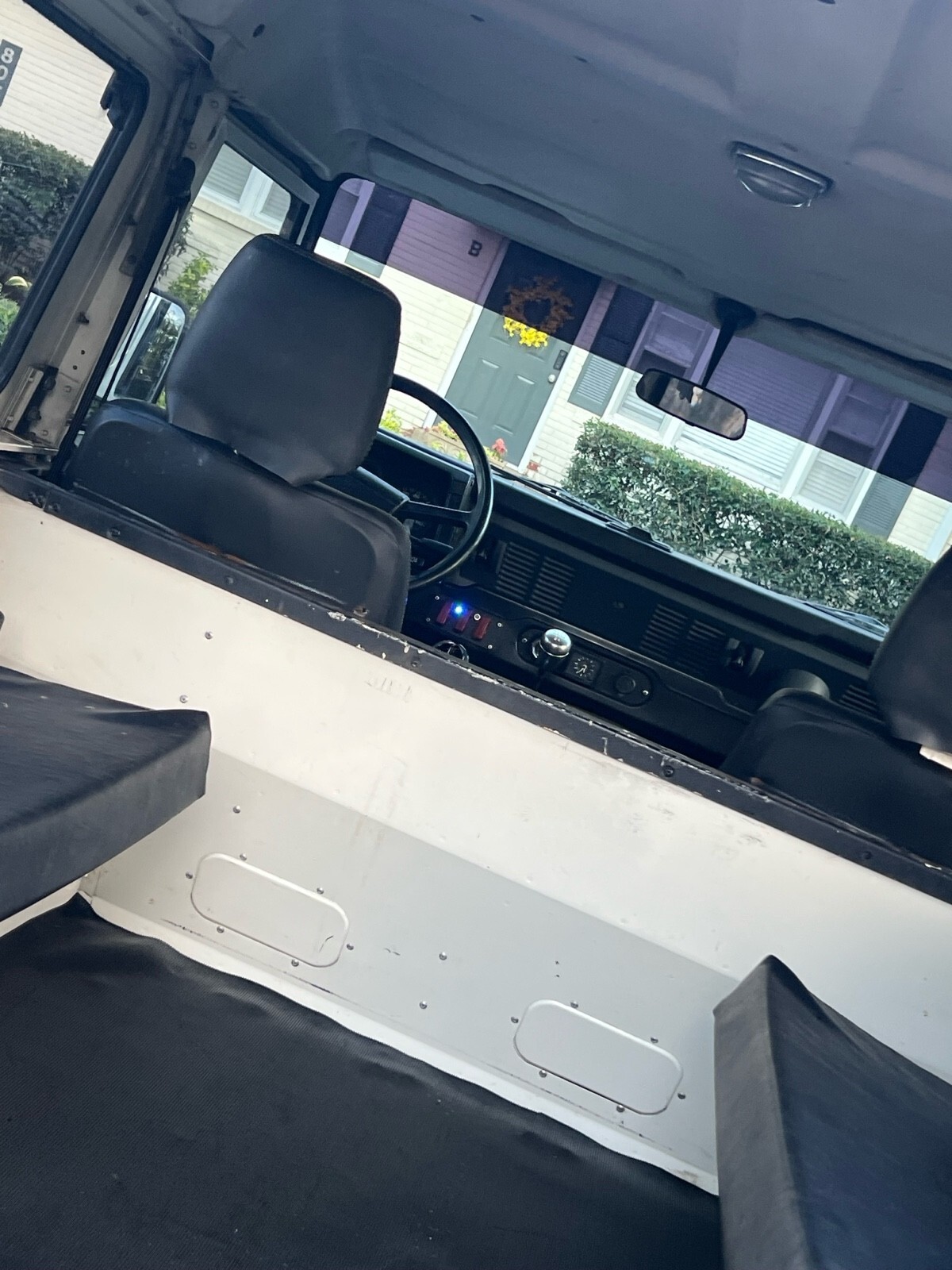 1988 Land Rover Defender black - photo 9