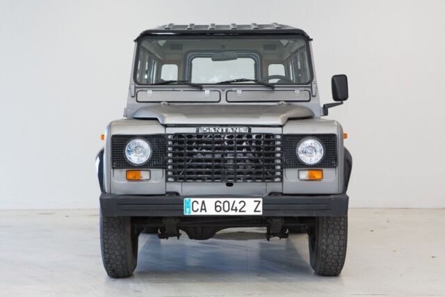 1988 Land Rover Defender 4x4, 2.5L 5 Spd, 5 Dr Hard Top, 9 Passenger - photo 2