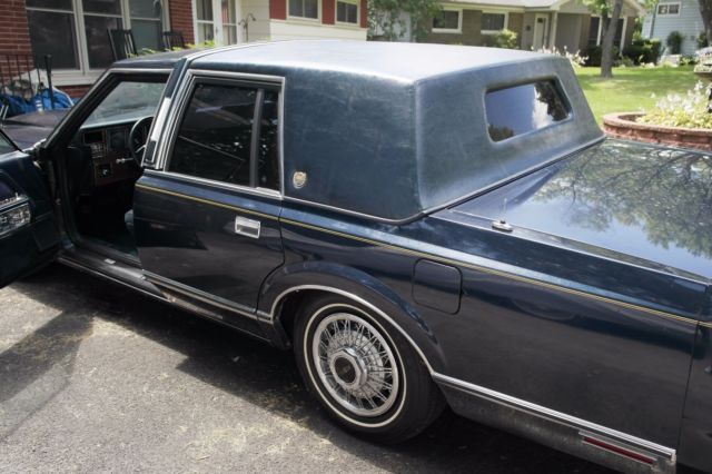 1988 Lincoln Continental Base Sedan 4-Door - photo 7