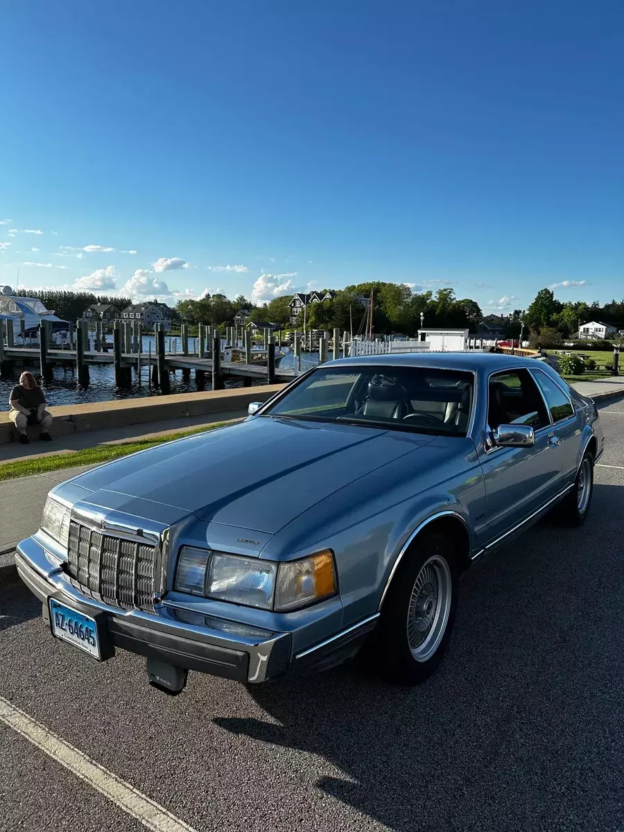 1988 Lincoln Mark VII Coupe Blue LSC 1988 Lincoln Mark VII LSC