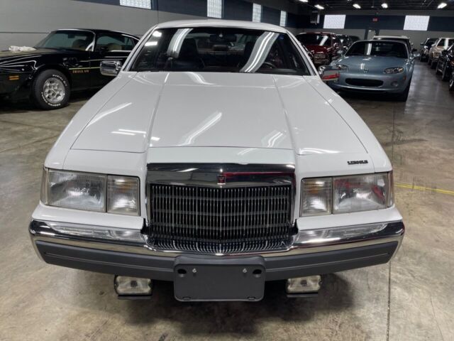1988 Lincoln Mark VII, White with 31106 Miles available now! 1988 Lincoln Mark Series LSC 2dr Coupe