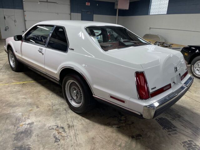 1988 Lincoln Mark Series LSC 2dr Coupe - photo 5