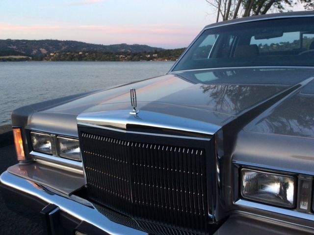 1988 Lincoln Town Car Town Car - photo 13