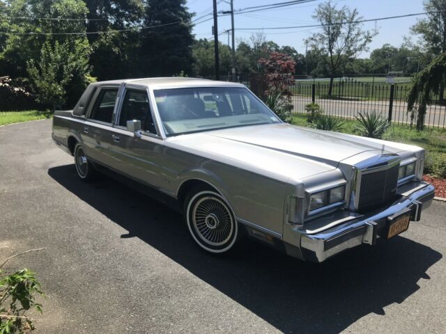 1988 Lincoln Town Car - photo 5