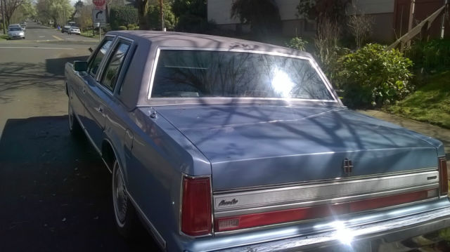 1988 Lincoln Town Car - photo 3