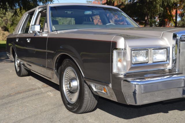 1988 Lincoln Town Car Cartier Beautiful Condition - photo 13