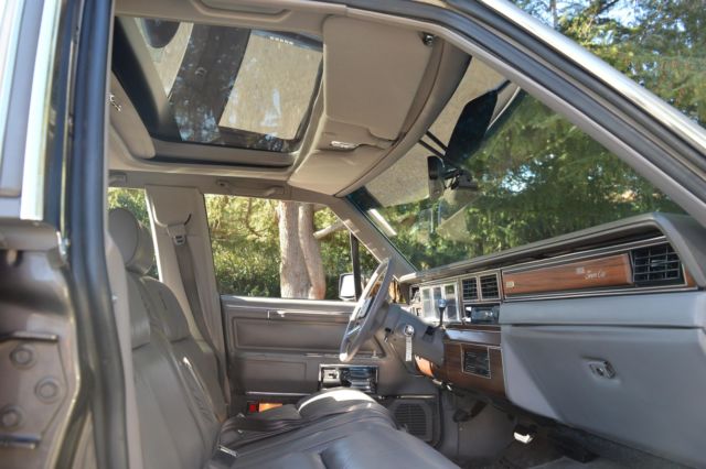 1988 Lincoln Town Car Cartier Beautiful Condition - photo 2