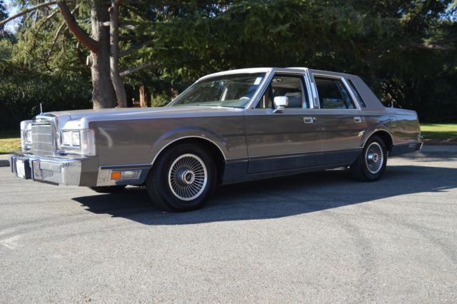 1988 Lincoln Town Car Cartier Beautiful Condition - photo 9