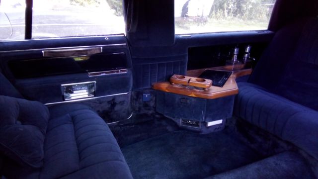 1988 Lincoln Town Car - photo 11